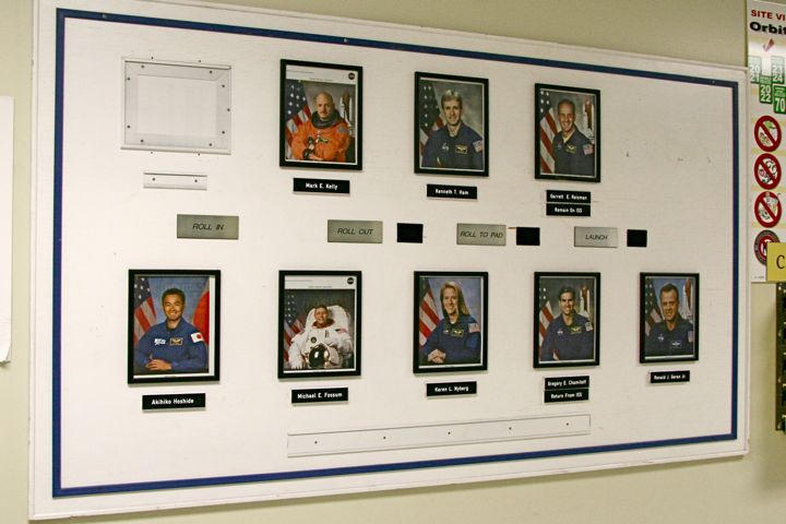 The crew of STS-124, scheduled to launch May 25, 2008