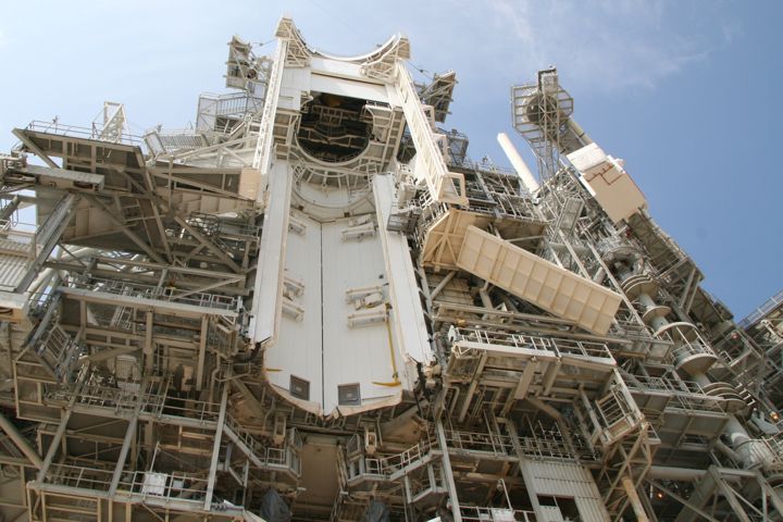 The inside of the RSS.  This covers the orbiter when it's on the pad.
